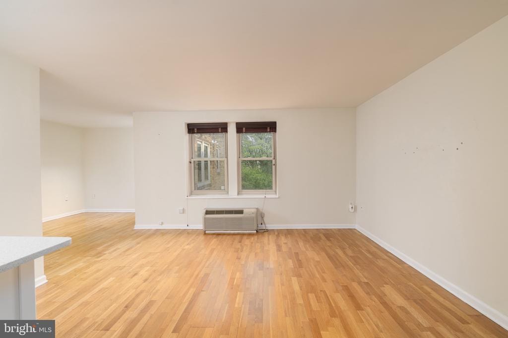 Primary Photo - 2440 16th St NW