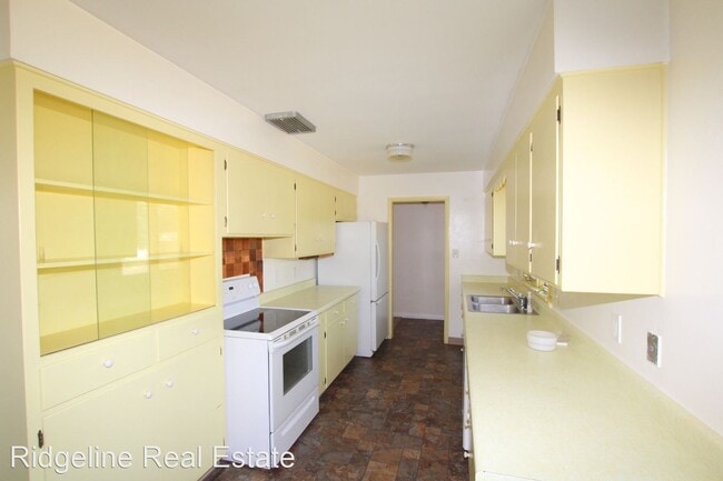 Building Photo - 3 br, 1.5 bath House - 3920 6th Ave S