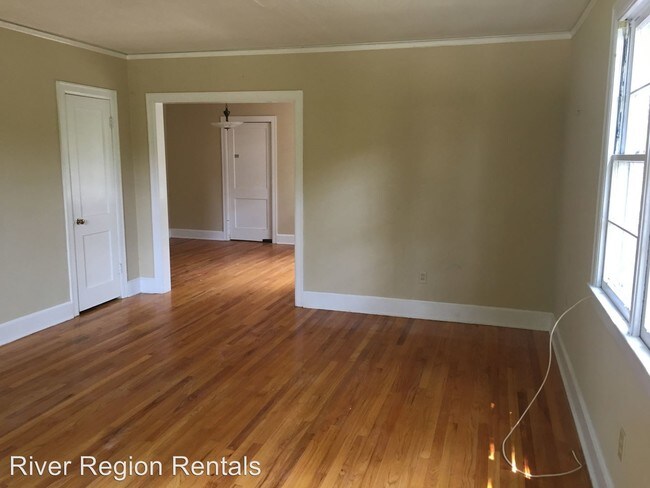 Building Photo - 1029 Felder Ave