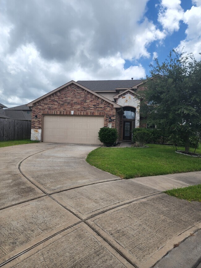 Foto del edificio - 25619 Anvil Iron Ln