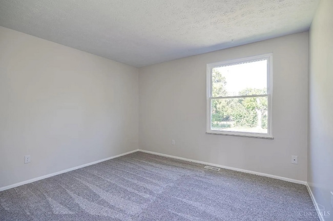 Foto del edificio - 1705 Chapman Dr