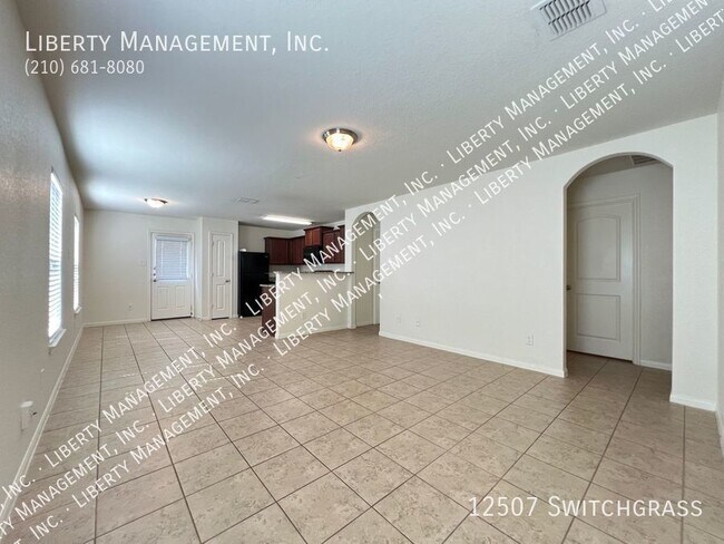 Foto del edificio - Charming 3 Bedroom, 2 Bath Home with Large...