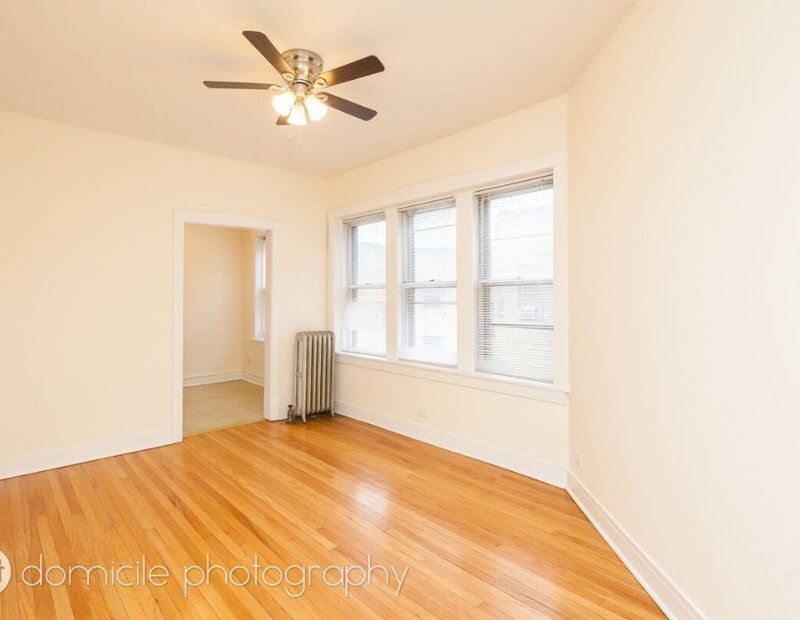 Primary Photo - 905 W Altgeld St