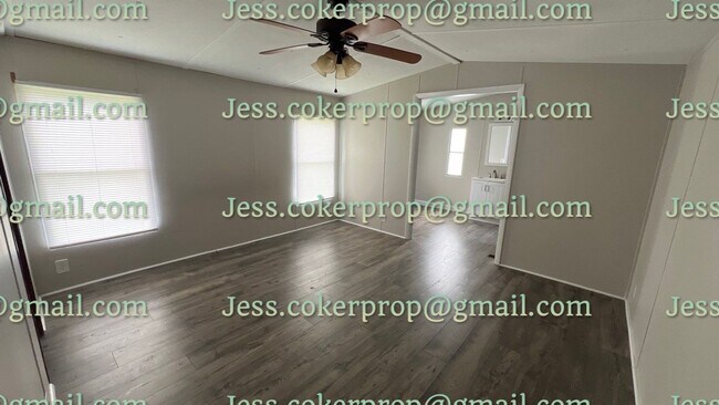 Foto del edificio - 106 Mill Creek Ct