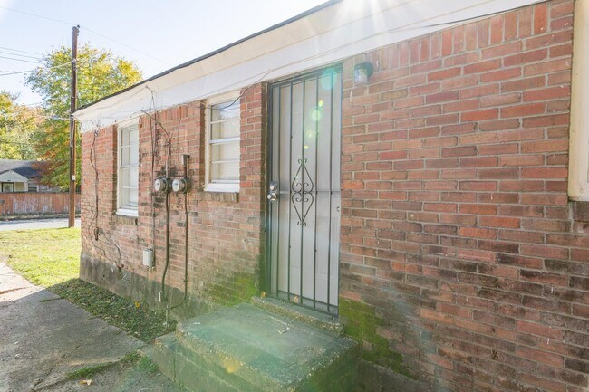 Foto del edificio - 1677 Echles St