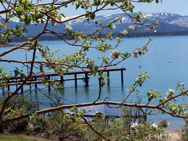 Building Photo - 600 US-50