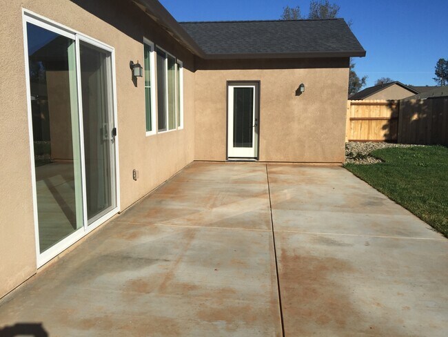 Foto del edificio - 4343 Paulson Ln