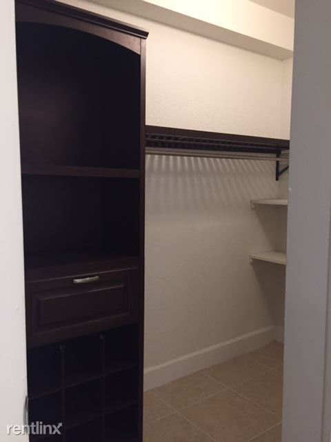 Building Photo - 301 S Gomez Ave