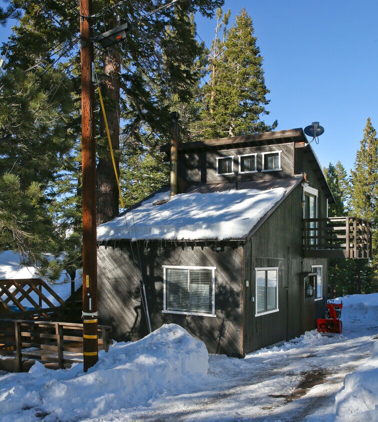 40 Gull St, Mammoth Lakes, CA 93546 House Rental in Mammoth Lakes, CA