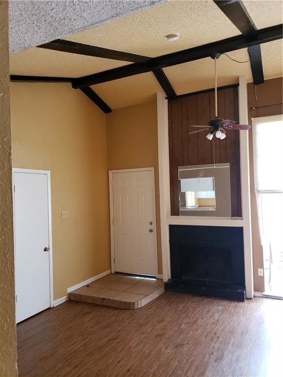 Building Photo - 2640 Santiago Cir