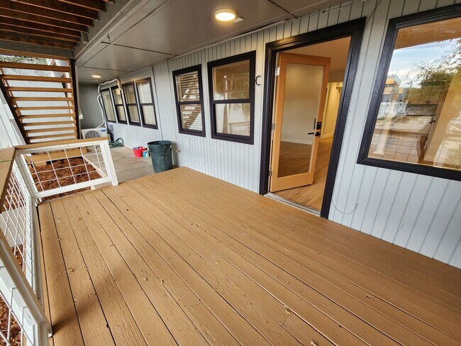 Foto del edificio - 1155 Jay St