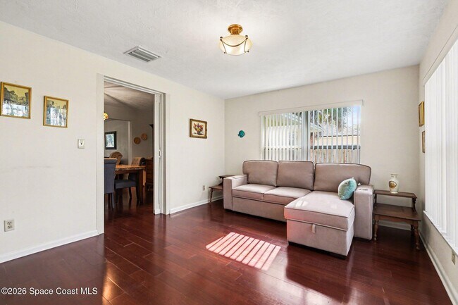 Foto del edificio - 108 Delvalle St