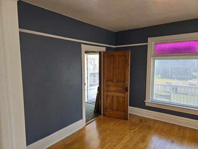 Living Room - 2123 W 2nd St