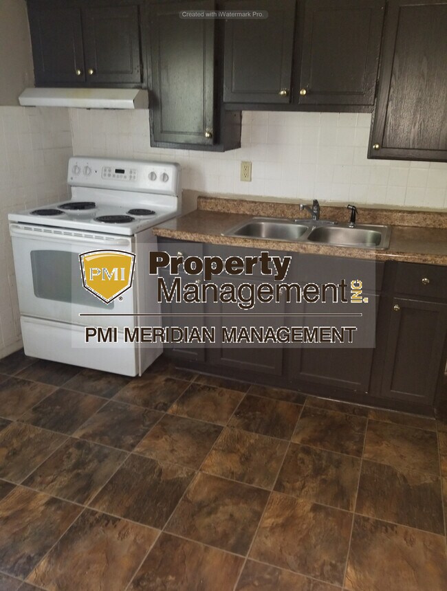 Foto del edificio - 5150 E 36th Street