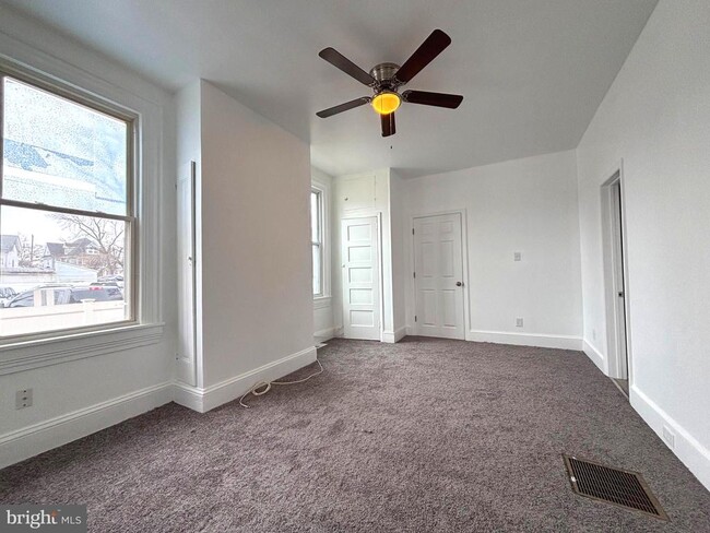 Foto del edificio - 311 2nd St