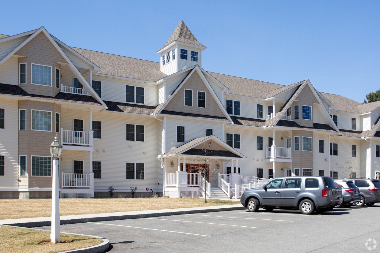 Whispering Pines Two Apartments Wilmington, MA