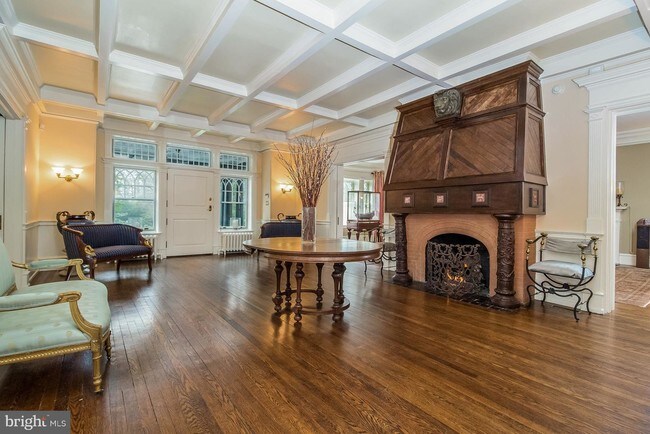 Foto del edificio - 124 W Chestnut Hill Ave
