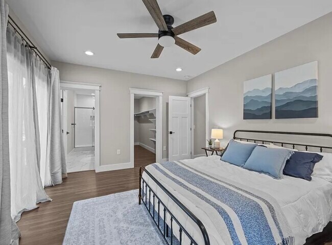 Building Photo - 1112 Blueview Dr