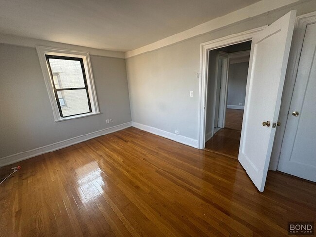 Building Photo - 32-15 35th St