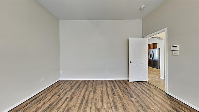 MASTER BEDROOM - 5623 Wagon Wheel Ln