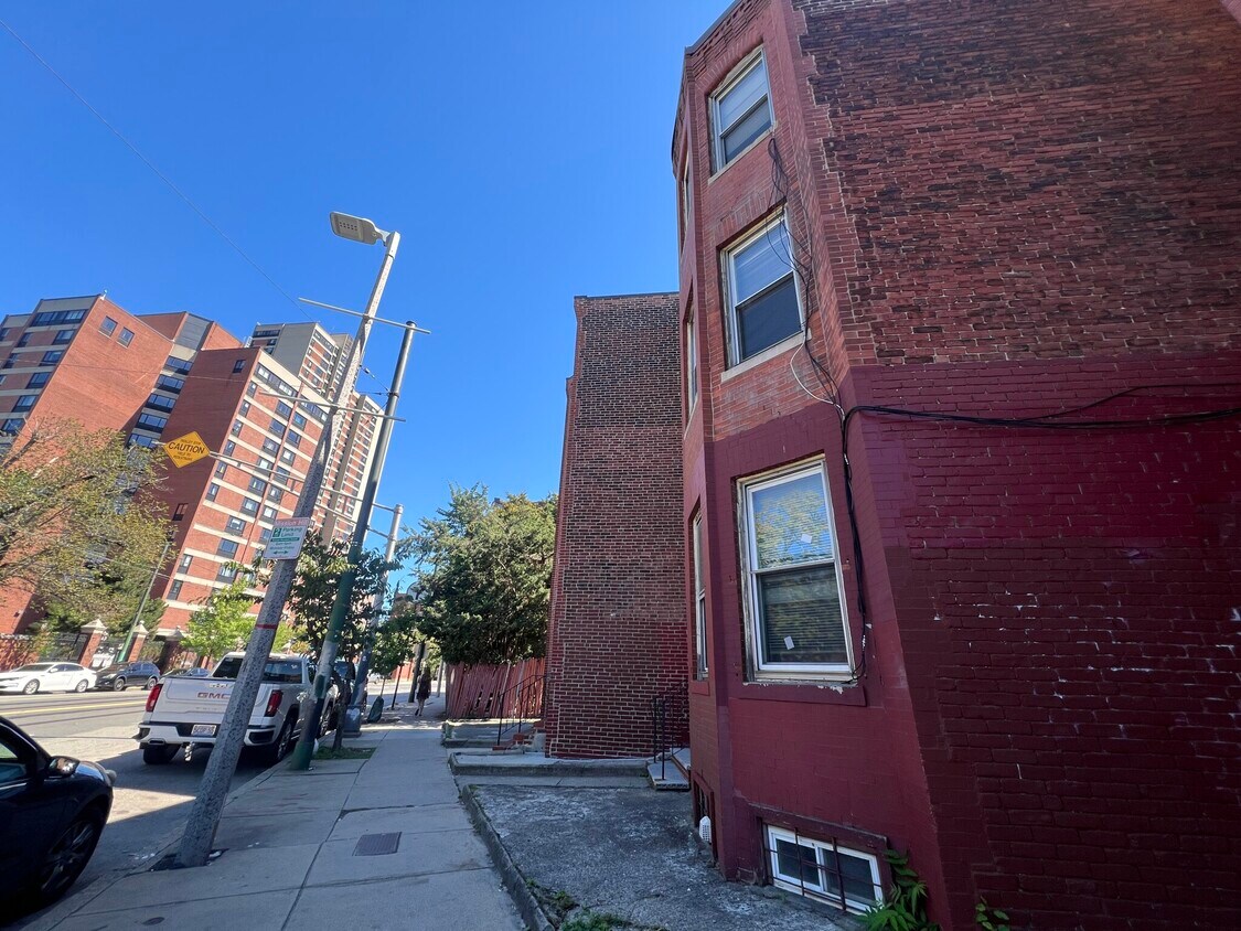 Foto del edificio - 848 Huntington Ave
