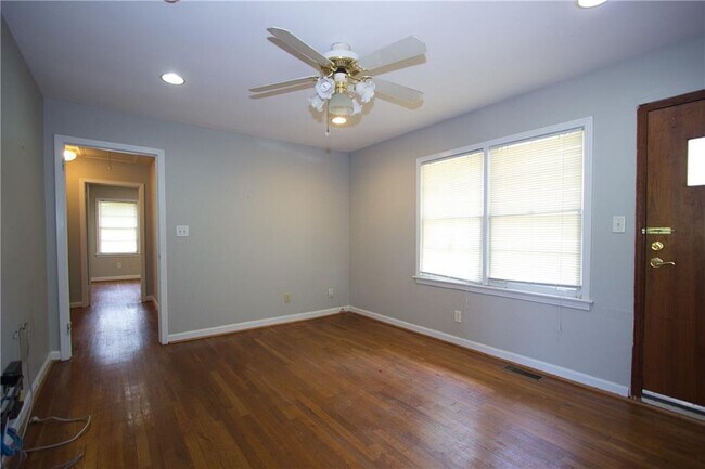Foto del edificio - 1835 Lawrenceville Hwy