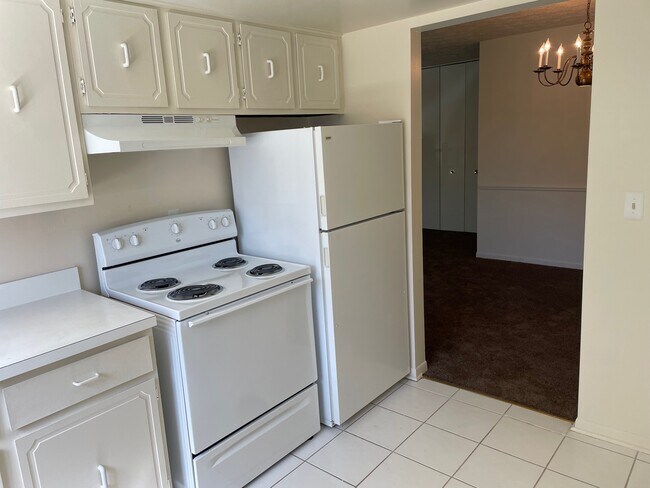 Foto del edificio - Courtview Garden Apartments