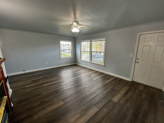 Foto del edificio - 396 23rd St NE
