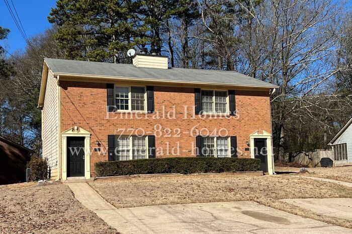Primary Photo - Spacious 2 bedroom 2.5 bathroom town home ...