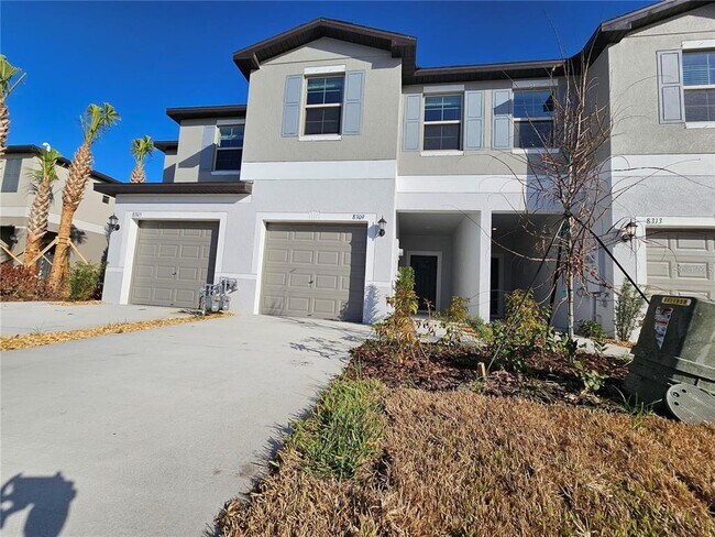 Foto del edificio - 8309 Crescent Oaks Dr