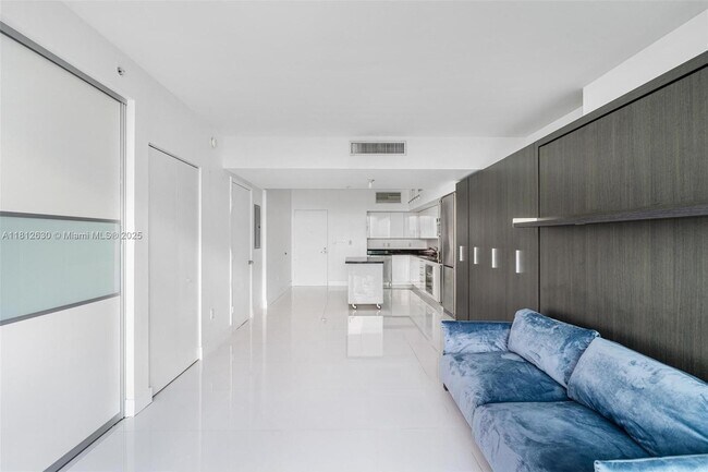 Foto del edificio - 92 SW 3rd St