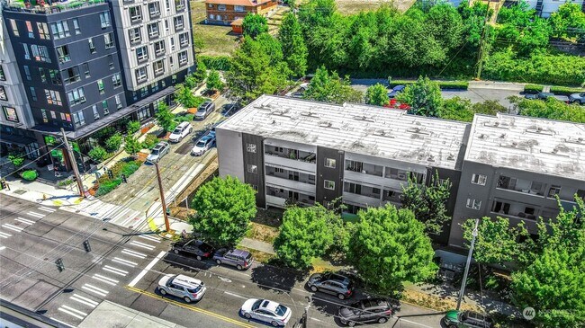 Photo - 1 Bed 1 Bath Condo HIGHLY DESIRABLE Alaska...