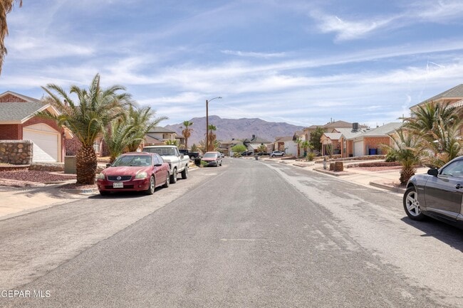 Building Photo - 7449 Plaza Taurina Dr