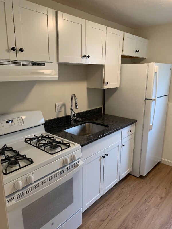 Foto principal - 155-159 Providence Rd