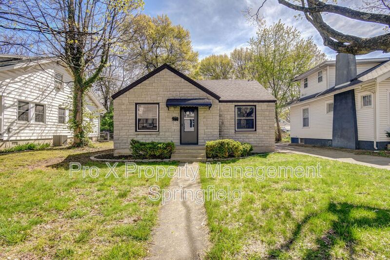 Primary Photo - 726 S McCann Ave