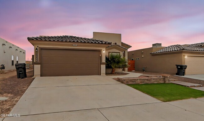 Foto del edificio - 13960 Garforth Ave