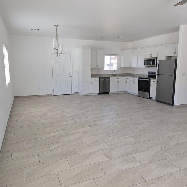 Foto del edificio - Fresh and Open Floor Plan!