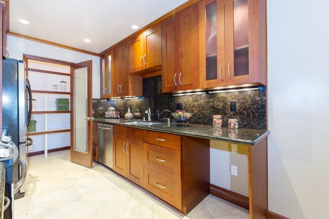 Kitchen with Large Walk-in Pantry - 264 N Whisman Rd