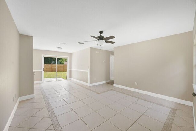 Foto del edificio - 3/1 House in Brandon!
