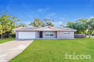 Building Photo - 1701 Audrey Dr