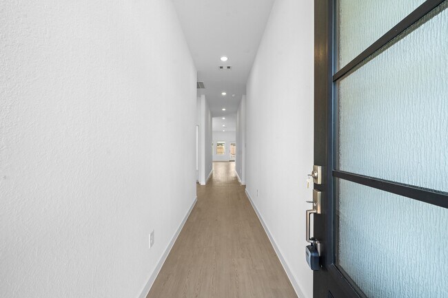 Foto del edificio - 29007 Great Flatland Trl