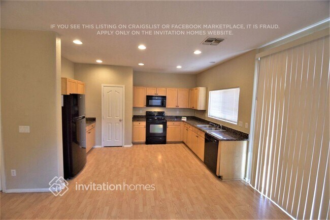 Foto del edificio - 6425 W Constance Way