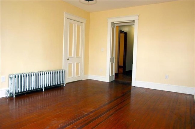 Building Photo - 169 Whitehead Ave
