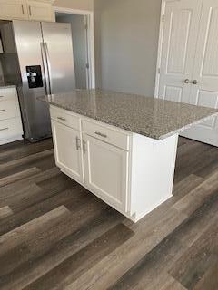 Foto del edificio - 2036 Dolly Dr