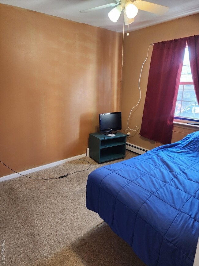 Building Photo - 514 Wales Ave