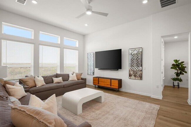 Building Photo - 16718 Lilo Dr