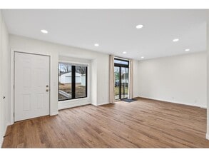 Building Photo - 4437 1st Ave S