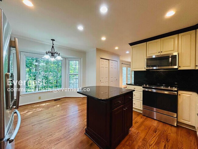 Foto del edificio - 4669 Timber Ridge Dr