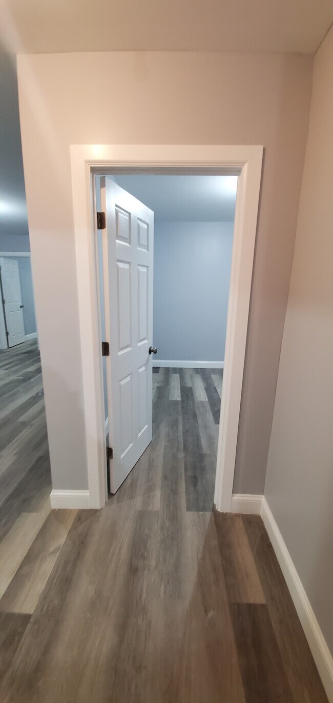 Building Photo - 47 Winter Ave