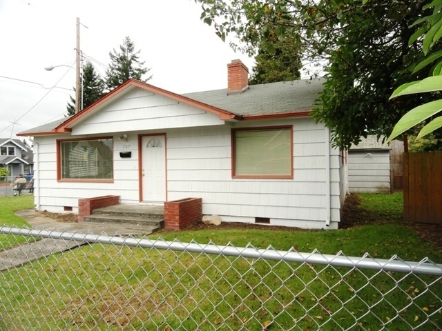 Foto principal - Lovely 2 bedroom home in Tacoma!